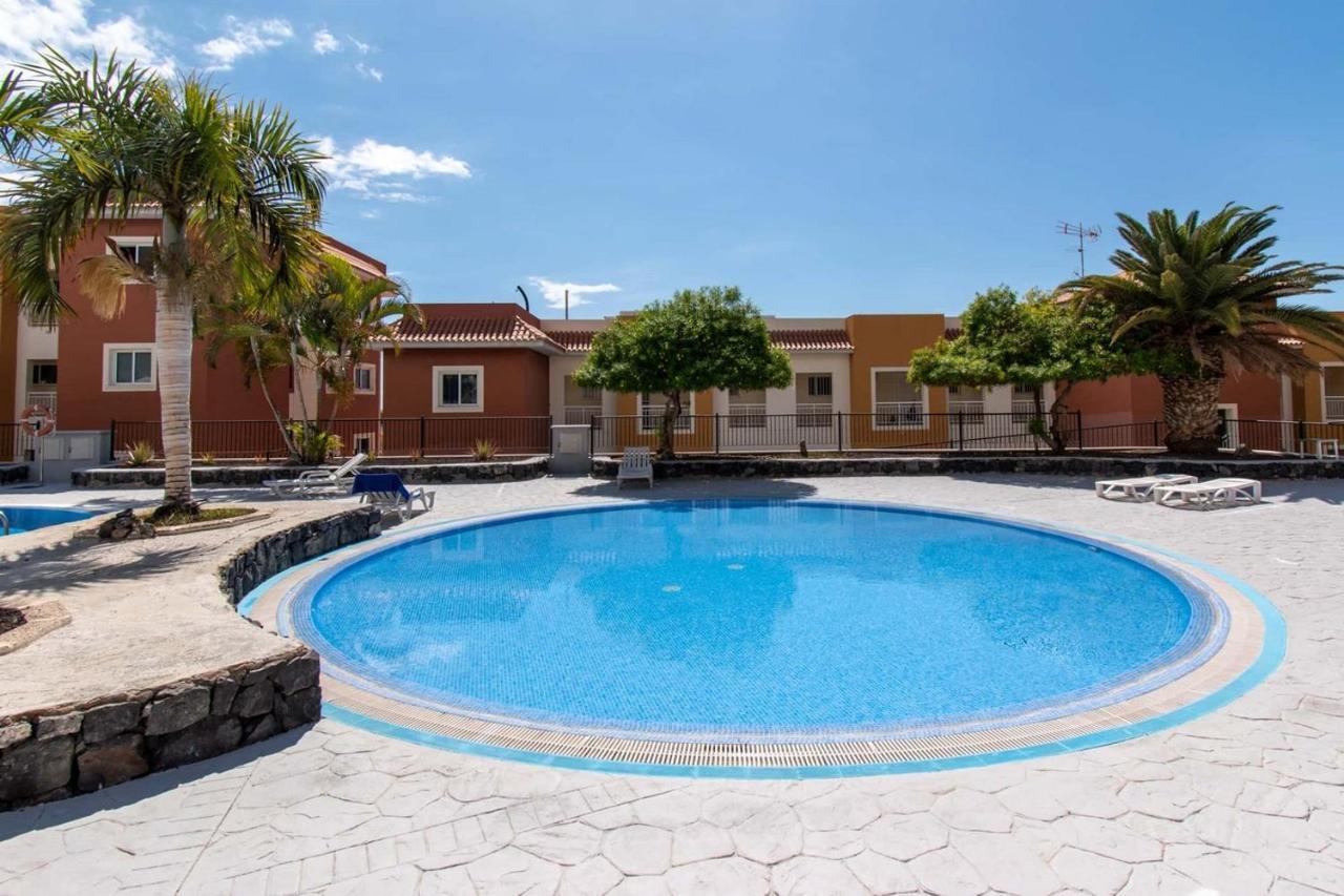 Sunset - 2 Bedroom Apartment Адехе Экстерьер фото